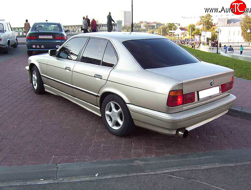 3 049 р. Пороги накладки Classic BMW 5 серия E34 седан дорестайлинг (1988-1994)  с доставкой в г. Горно‑Алтайск