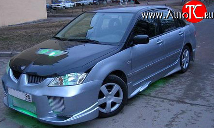 6 699 р. Передний бампер OS Mitsubishi Lancer 9 1-ый рестайлинг седан (2003-2005)  с доставкой в г. Горно‑Алтайск