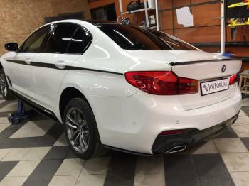 10 999 р. Пластиковые накладки M-порогов  BMW 5 серия  G30 (2016-2020) дорестайлинг, седан  с доставкой в г. Горно‑Алтайск. Увеличить фотографию 9