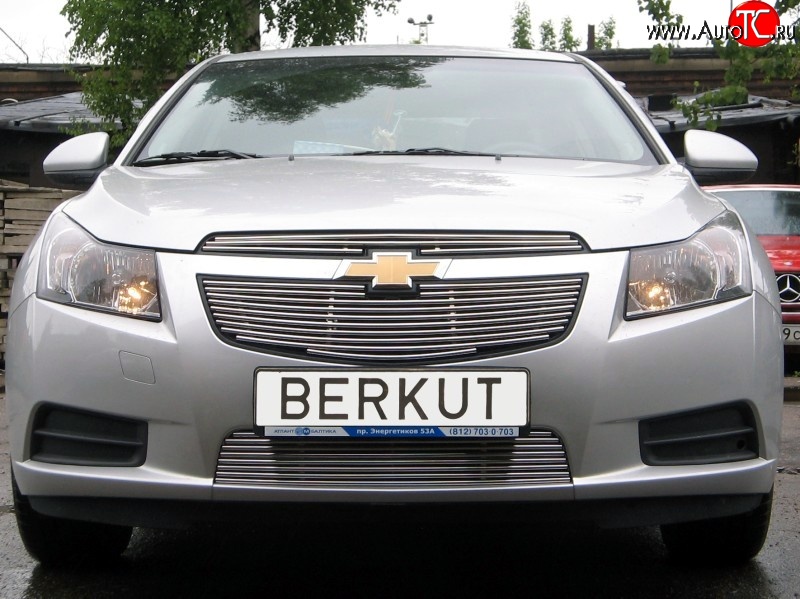 4 399 р. Декоративная вставка воздухозаборника Berkut Chevrolet Cruze J300 седан дорестайлинг (2009-2012)  с доставкой в г. Горно‑Алтайск