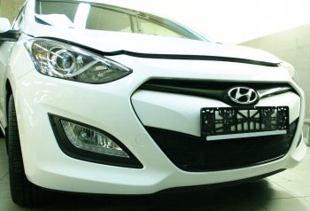 1 599 р. Сетка в воздухозаборник бампера Arbori (15 мм) Hyundai I30 2 GD дорестайлинг, хэтчбэк 5 дв. (2011-2015) (Черная)  с доставкой в г. Горно‑Алтайск. Увеличить фотографию 2