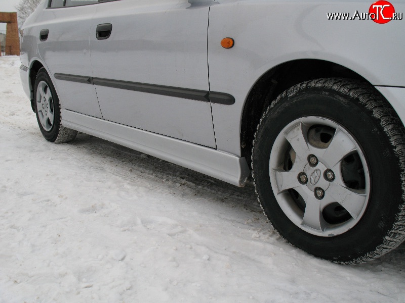 4 099 р. Пороги накладки Style  Hyundai Accent  седан ТагАЗ (2001-2012) (Неокрашенные)  с доставкой в г. Горно‑Алтайск