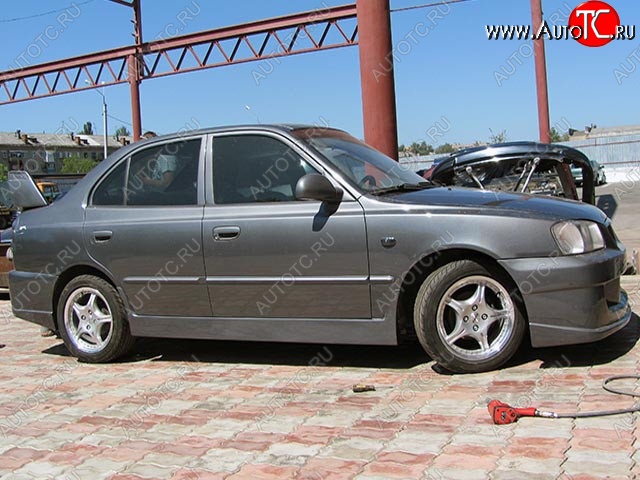 4 849 р. Пороги накладки Racer Hyundai Accent седан ТагАЗ (2001-2012) (Неокрашенные)  с доставкой в г. Горно‑Алтайск