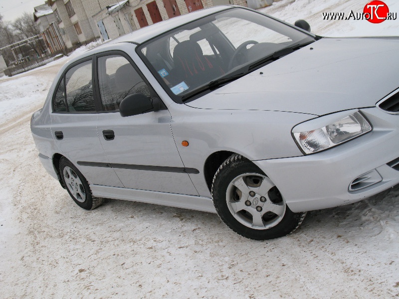 1 299 р. Реснички Classic-Style на фары Hyundai Accent седан ТагАЗ (2001-2012) (Неокрашенные)  с доставкой в г. Горно‑Алтайск