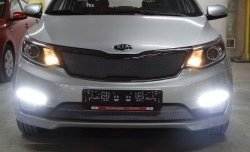 1 599 р. Сетка в решетку радиатора Russtal  KIA Rio  3 QB (2015-2017) рестайлинг седан, рестайлингхэтчбек5дв. (хром)  с доставкой в г. Горно‑Алтайск. Увеличить фотографию 2