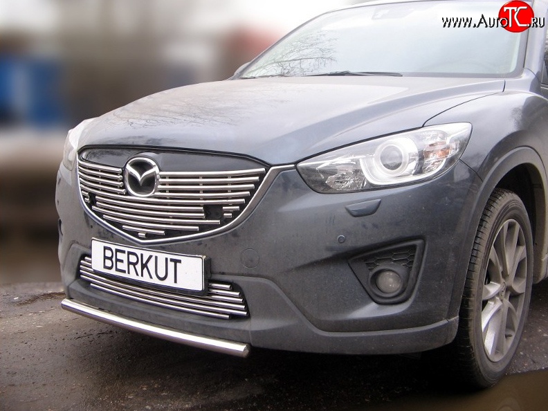 5 199 р. Декоративная вставка воздухозаборника Berkut (d16 мм) Mazda CX-5 KE рестайлинг (2015-2017)  с доставкой в г. Горно‑Алтайск