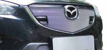 1 639 р. Защитная сетка на решетку радиатор Russtal Mazda CX-5 KE рестайлинг (2015-2017) (чёрная, без выреза под парктронник)  с доставкой в г. Горно‑Алтайск. Увеличить фотографию 2