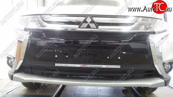 3 299 р. Защитная решётка в воздуховод автомобиля Russtal (черная)  Mitsubishi Outlander  GF (2015-2018) 2-ой рестайлинг  с доставкой в г. Горно‑Алтайск