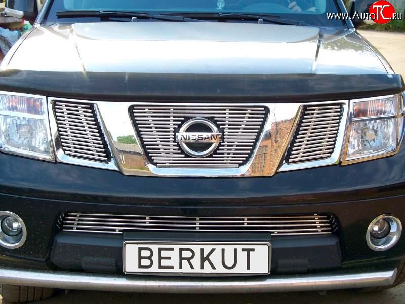 7 999 р. Декоративная вставка решетки радиатора (без знака) Berkut Nissan Pathfinder R51 дорестайлинг (2004-2007)  с доставкой в г. Горно‑Алтайск