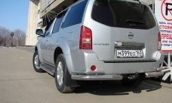 12 699 р. Защита заднего бампера углы d63 мм Металл Дизайн Nissan Pathfinder R51 дорестайлинг (2004-2007) (полированная нержавейка)  с доставкой в г. Горно‑Алтайск. Увеличить фотографию 1