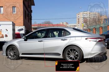 Задний правый молдинг на двери Русская Артель Toyota Camry XV70 дорестайлинг (2017-2021)