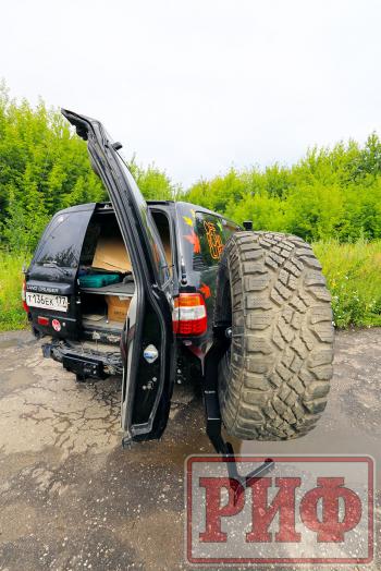 72 509 р. Калитка РИФ с фаркопом в штатный задний бампер Toyota Land Cruiser 105 РИФ rif105-80004  с доставкой в г. Горно‑Алтайск. Увеличить фотографию 4