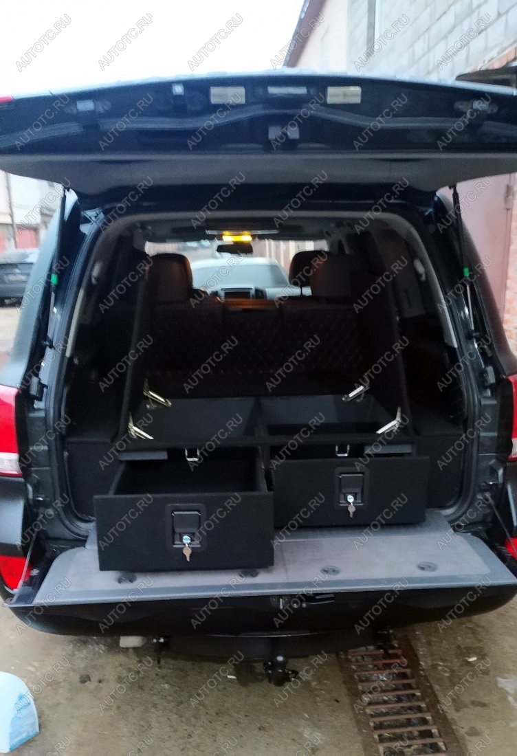 30 999 р. Органайзер в багажник для Toyota Land Cruiser 200 (2 выдвижных ящика с замками, спальник) РФ 200-004  с доставкой в г. Горно‑Алтайск