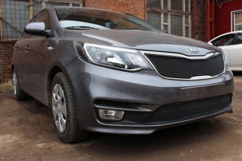 3 199 р. Защитная сетка в бампер (низ, ячейка 3х7 мм) Alfeco Стандарт KIA Rio 3 QB рестайлинг седан (2015-2017) (Чёрная)  с доставкой в г. Горно‑Алтайск. Увеличить фотографию 2