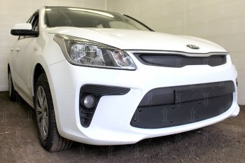 3 099 р. Защитная сетка в бампер (верх, заглушка без сот) Alfeco Стандарт  KIA Rio  4 FB (2016-2020) дорестайлинг седан (Чёрная)  с доставкой в г. Горно‑Алтайск. Увеличить фотографию 4