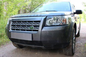 3 199 р. Защитная сетка в бампер (низ, ячейка 3х7 мм) Alfeco Стандарт  Land Rover Freelander  L359 (2006-2010) дорестайлинг (Чёрная)  с доставкой в г. Горно‑Алтайск. Увеличить фотографию 3