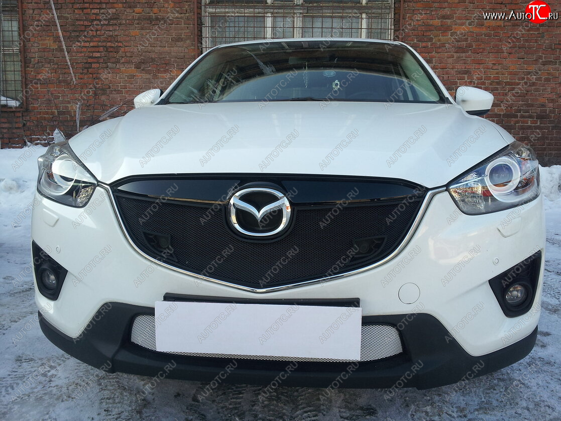 3 099 р. Защитная сетка в бампер (низ, ячейка 3х7 мм) Alfeco Стандарт  Mazda CX-5  KE (2011-2014) дорестайлинг (Хром)  с доставкой в г. Горно‑Алтайск