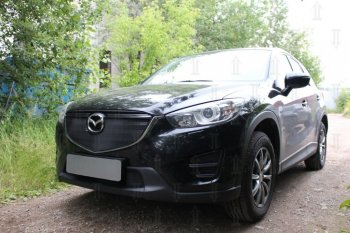 3 399 р. Защитная сетка в бампер (верх, ячейка 3х7 мм) Alfeco Стандарт Mazda CX-5 KE рестайлинг (2015-2017) (Чёрная)  с доставкой в г. Горно‑Алтайск. Увеличить фотографию 2