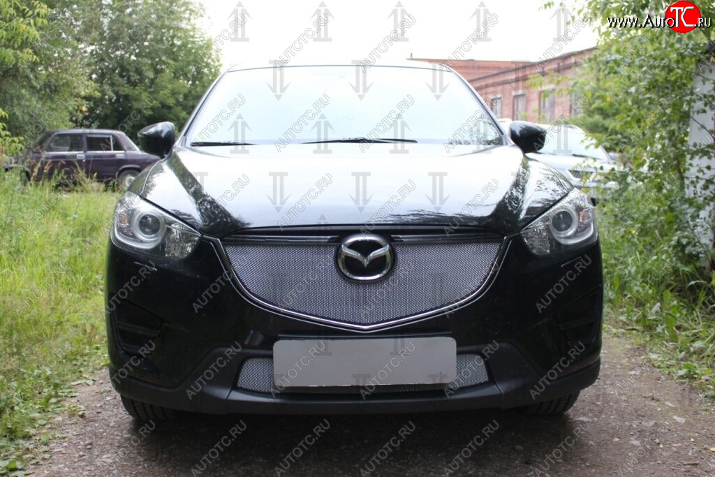 3 589 р. Защитная сетка в бампер (верх, ячейка 3х7 мм) Alfeco Стандарт Mazda CX-5 KE рестайлинг (2015-2017) (Хром)  с доставкой в г. Горно‑Алтайск