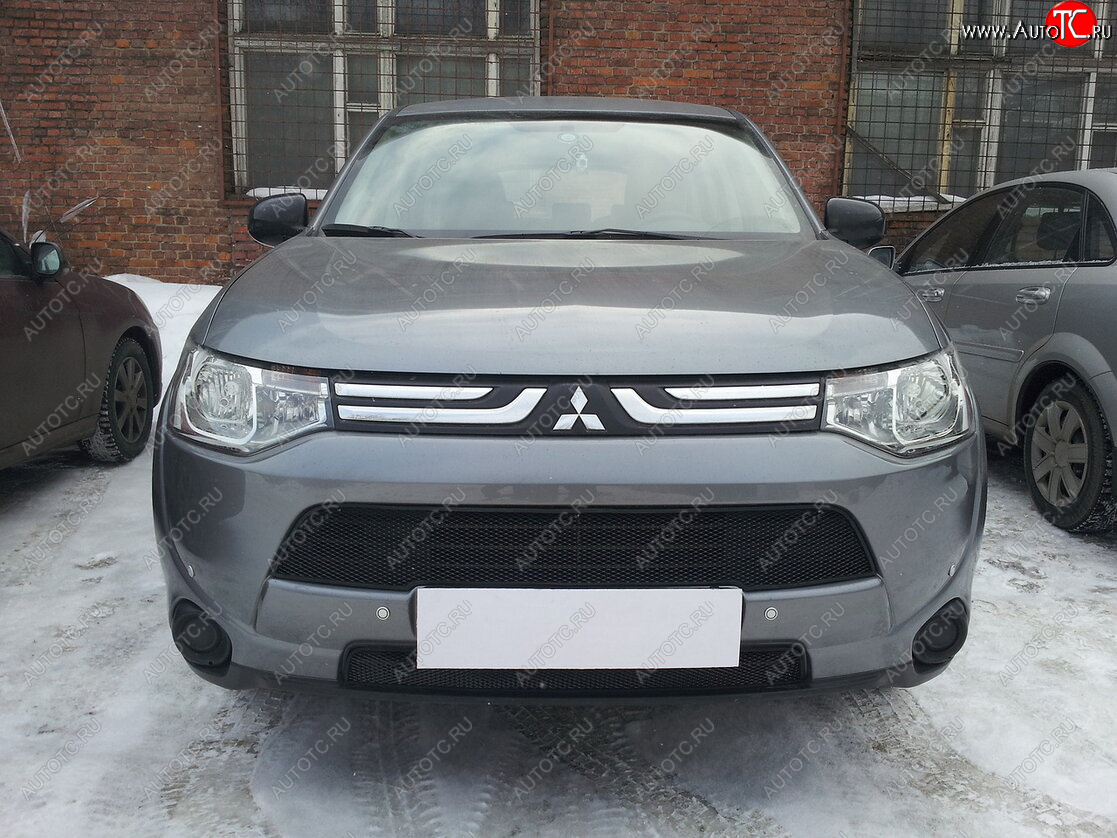 7 499 р. Защитная сетка в бампер (2 части, ячейка 3х7 мм) Alfeco Стандарт Mitsubishi Outlander GF дорестайлинг (2012-2014) (Чёрная)  с доставкой в г. Горно‑Алтайск