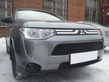 5 999 р. Защитная сетка в бампер (2 части, ячейка 3х7 мм) Alfeco Стандарт Mitsubishi Outlander GF дорестайлинг (2012-2014) (Чёрная)  с доставкой в г. Горно‑Алтайск. Увеличить фотографию 4