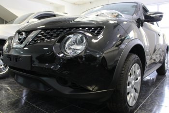 3 099 р. Защитная сетка в бампер (низ, ячейка 3х7 мм) Стрелка11 Стандарт  Nissan Juke  1 YF15 (2014-2020) рестайлинг (Чёрная)  с доставкой в г. Горно‑Алтайск. Увеличить фотографию 3