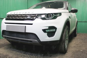 4 499 р. Защитная сетка в бампер (низ, ячейка 4х10 мм) Alfeco Премиум Land Rover Discovery Sport L550 дорестайлинг (2014-2019) (Чёрная)  с доставкой в г. Горно‑Алтайск. Увеличить фотографию 2