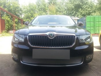 Защитная сетка в бампер (низ, ячейка 4х10 мм) Стрелка11 Премиум Skoda Superb B6 (3T5) универсал доресталийнг (2009-2013)  (Хром)