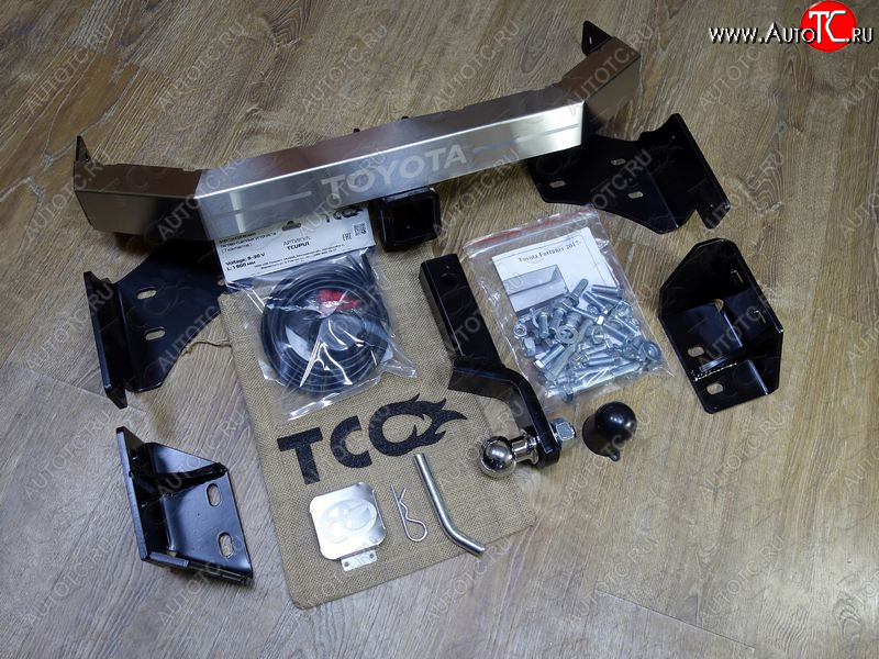 24 749 р. Фаркоп (тягово-сцепное устройство) TCC Тюнинг  Toyota Fortuner  AN160 (2020-2024) рестайлинг (оцинкованный, крюк Е, надпись Toyota)  с доставкой в г. Горно‑Алтайск