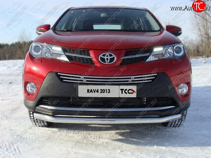 9 349 р. Декоративная вставка переднего бампера ТСС Тюнинг  Toyota RAV4  XA40 (2012-2015) 5 дв. дорестайлинг (d 16 мм)  с доставкой в г. Горно‑Алтайск