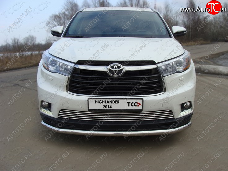 13 249 р. Декоративная вставка переднего бампера ТСС Тюнинг  Toyota Highlander  XU50 (2013-2017) дорестайлинг (d 16 мм)  с доставкой в г. Горно‑Алтайск