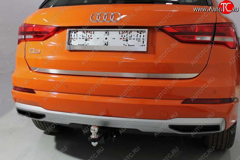 2 349 р. Накладка на заднюю дверь (лист шлифованный), ТСС Тюнинг  Audi Q3  F3 (2018-2022) (нержавейка)  с доставкой в г. Горно‑Алтайск