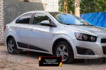 Молдинг двери передний левый Русская Артель Chevrolet Aveo T300 седан (2011-2015)