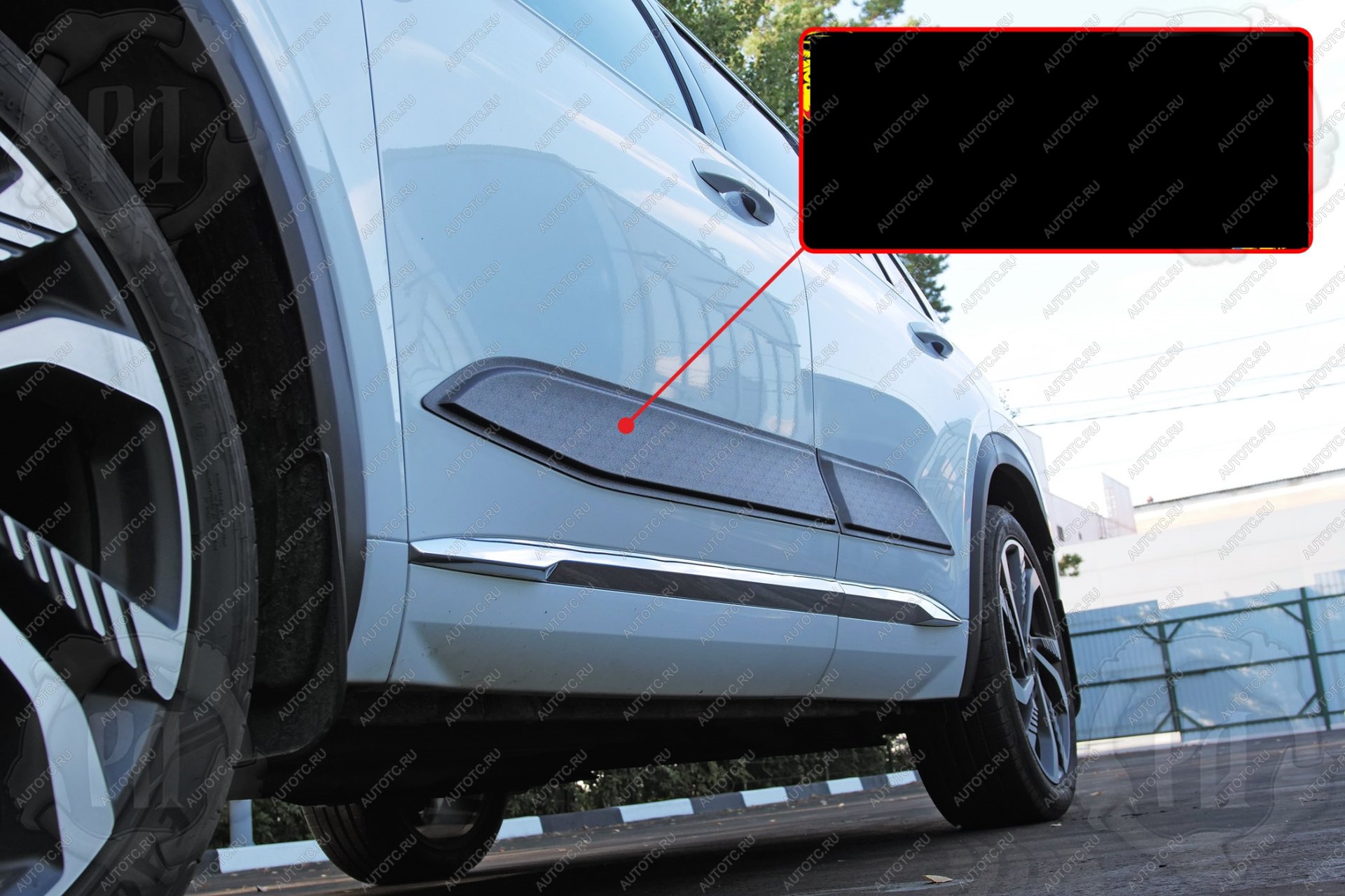 1 549 р. Молдинг двери передний правый Русская Артель  Geely Monjaro (2022-2025) (глянец под покраску)  с доставкой в г. Горно‑Алтайск