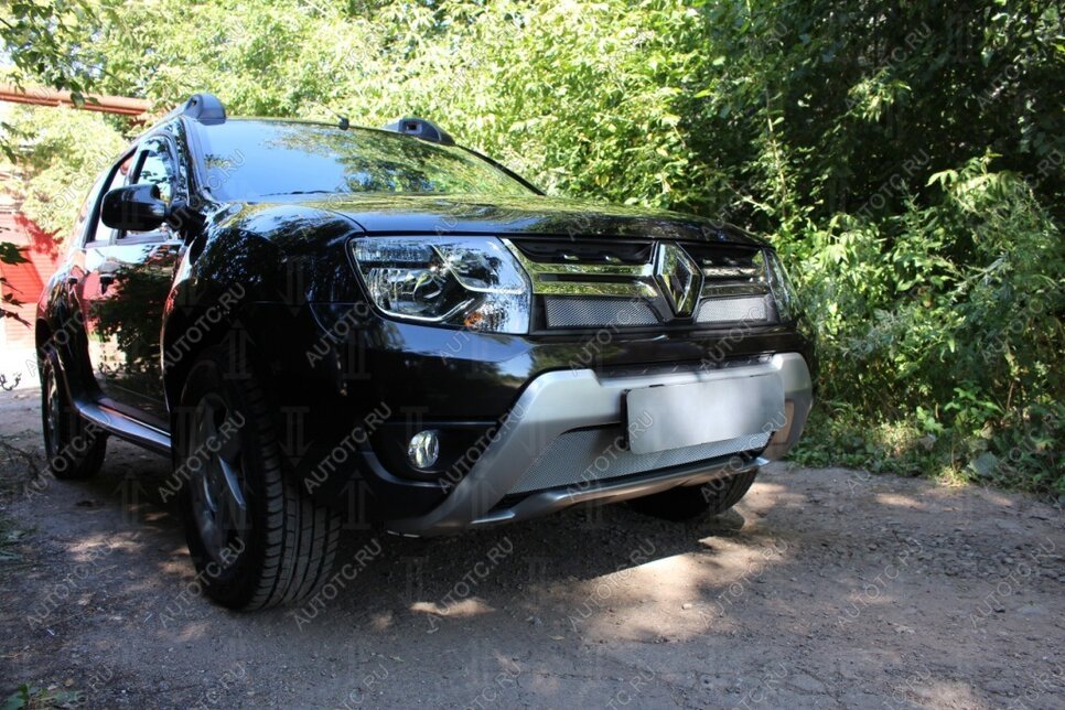 3 199 р. Защита радиатора (верх) Стрелка11 Стандарт  Renault Duster  HS (2015-2021) рестайлинг (хром)  с доставкой в г. Горно‑Алтайск