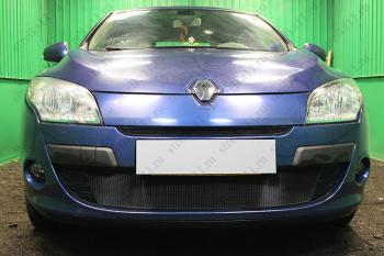 2 099 р. Защита радиатора (верх) Стандарт  Renault Megane  седан (2008-2012)  дорестайлинг (черная)  с доставкой в г. Горно‑Алтайск. Увеличить фотографию 2