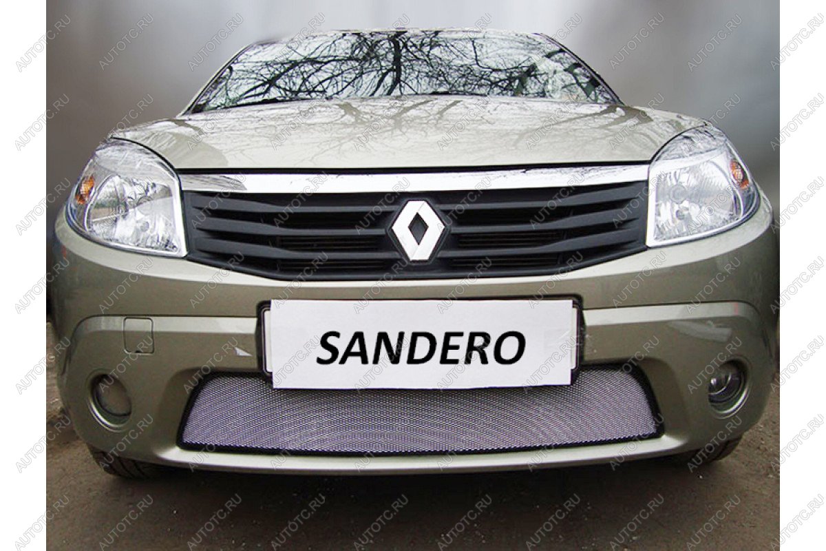 2 999 р. Защита радиатора Стрелка11 Стандарт  Renault Sandero  (BS) (2009-2014) (хром)  с доставкой в г. Горно‑Алтайск