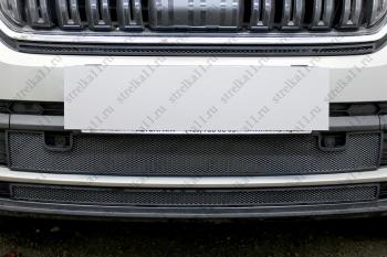 2 349 р. Защита радиатора (верх) Стрелка11 Стандарт  Skoda Kodiaq  NU7 (2017-2021) дорестайлинг (черная)  с доставкой в г. Горно‑Алтайск. Увеличить фотографию 1