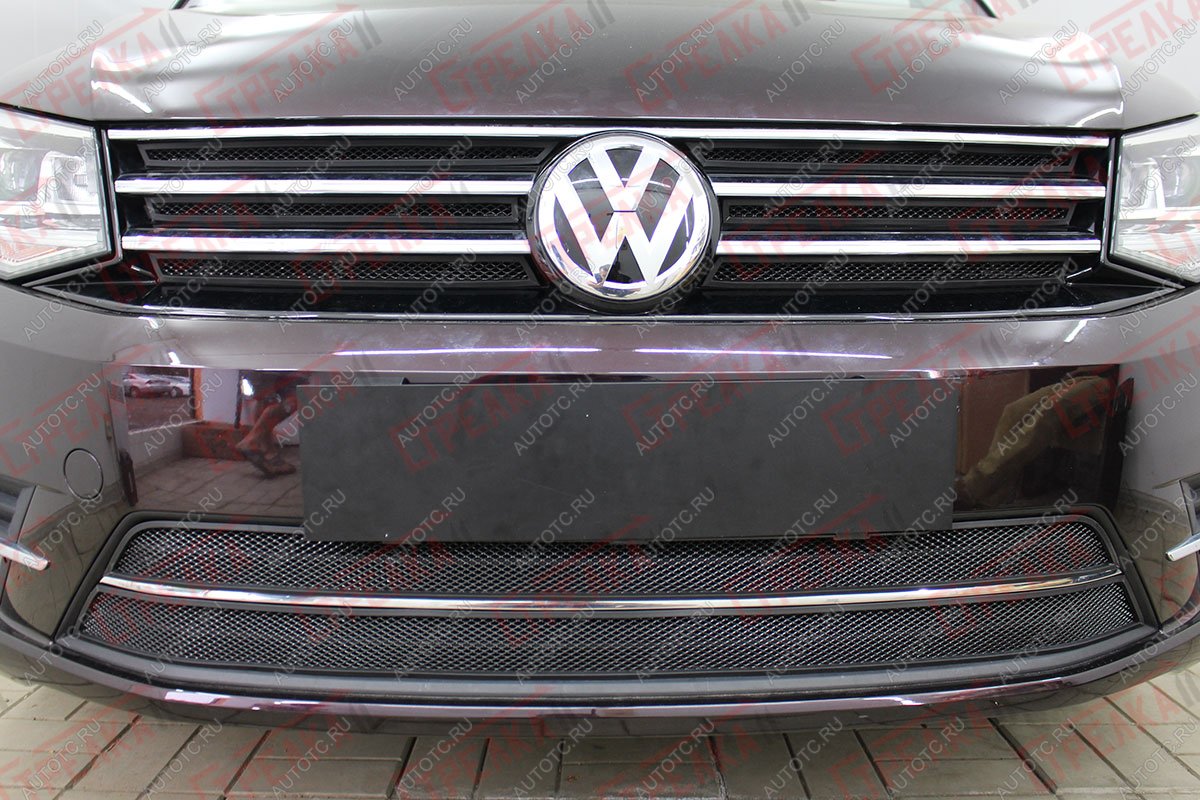 4 949 р. Защита радиатора (верх 6 частей) Стрелка11 Стандарт  Volkswagen Caddy  2K (2015-2020) рестайлинг (черная)  с доставкой в г. Горно‑Алтайск