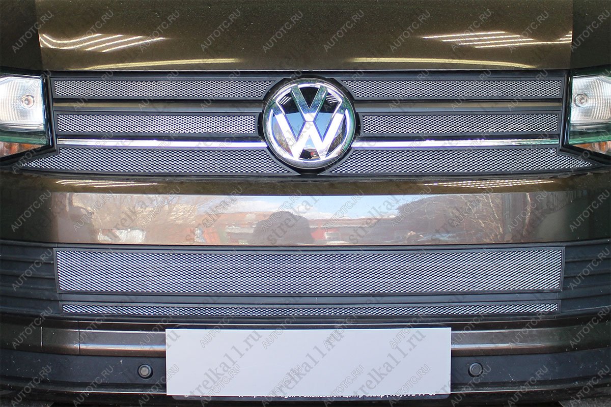 5 449 р. Защита радиатора (6 части верх) Стрелка11 Стандарт Volkswagen Caravelle T6 дорестайлинг (2015-2019) (черная)  с доставкой в г. Горно‑Алтайск