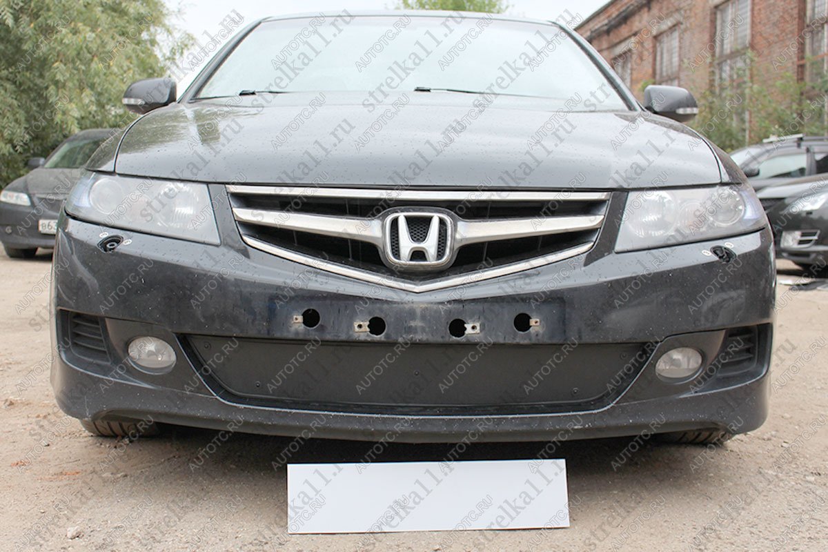 799 р. Зимняя заглушка решетки радиатора Стрелка11  Honda Accord  CM (2006-2008) универсал рестайлинг (черная)  с доставкой в г. Горно‑Алтайск