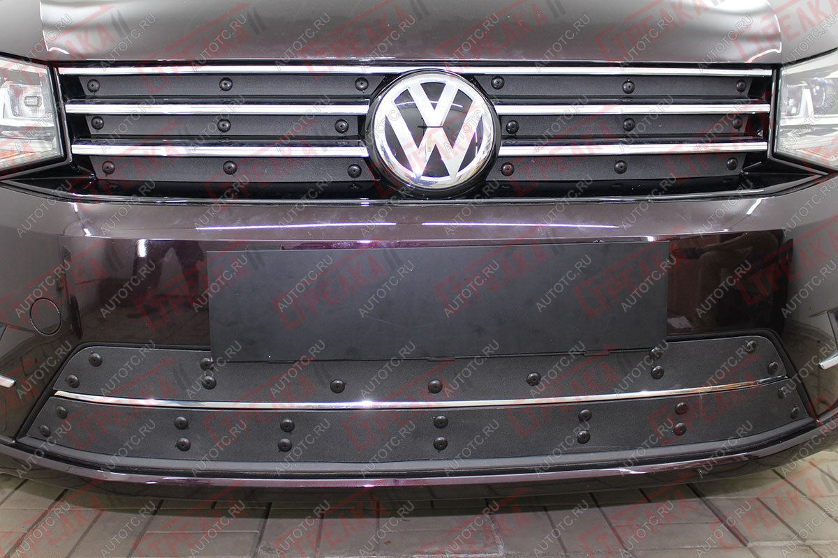 1 599 р. Зимняя заглушка решетки радиатора (верх 6 частей) Стрелка11 Volkswagen Caddy 2K рестайлинг (2015-2020) (черная)  с доставкой в г. Горно‑Алтайск