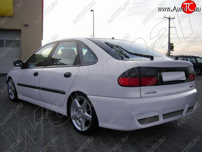 27 899 р. Задний бампер Rieger Renault Laguna X56 лифтбэк дорестайлинг (1993-1998)  с доставкой в г. Горно‑Алтайск