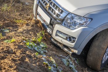 38 999 р. Бампер передний силовой РИФ Mitsubishi Pajero 4 V90 2-ой рестайлинг (2014-2020) (Под площадку для лебёдки RIFPJR-30000 с защитой радиатора)  с доставкой в г. Горно‑Алтайск. Увеличить фотографию 5