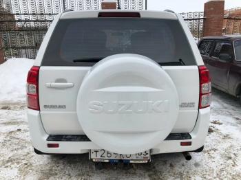 6 949 р. Пластиковый колпак запасного колеса SUZUKI (верхняя часть, 225/70/16) Suzuki Grand Vitara FTB03 3 двери (1997-2005) (неокрашенный)  с доставкой в г. Горно‑Алтайск. Увеличить фотографию 11