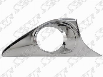 Правая рамка противотуманной фары SAT (хром) Toyota Camry  XV50 (2011-2014) дорестайлинг