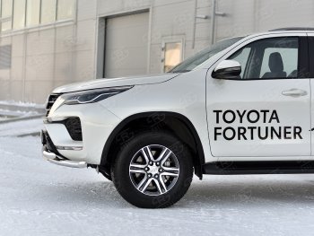 25 699 р. Защита переднего бампера (Ø63 мм с клыками, нержавейка) SLITKOFF Toyota Fortuner AN160 рестайлинг (2020-2025)  с доставкой в г. Горно‑Алтайск. Увеличить фотографию 4