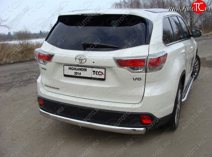 24 099 р. Защита заднего бампера (овальная) ТСС (нержавейка d75х42 мм)  Toyota Highlander  XU50 (2013-2017) дорестайлинг  с доставкой в г. Горно‑Алтайск