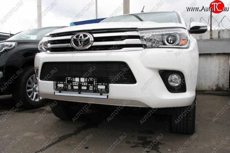 1 499 р. Защитная решётка в воздуховод автомобиля Russtal (черная)  Toyota Hilux  AN120 (2016-2020) дорестайлинг  с доставкой в г. Горно‑Алтайск