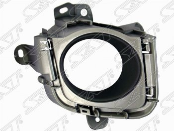 Левая рамка противотуманной фары SAT Toyota Prius  XW30 (2009-2011) дорестайлинг
